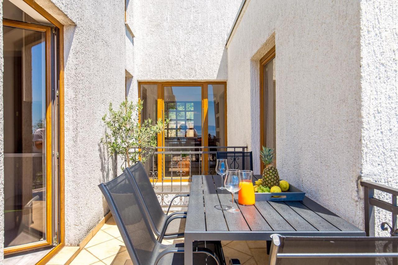 Fara Apartament *